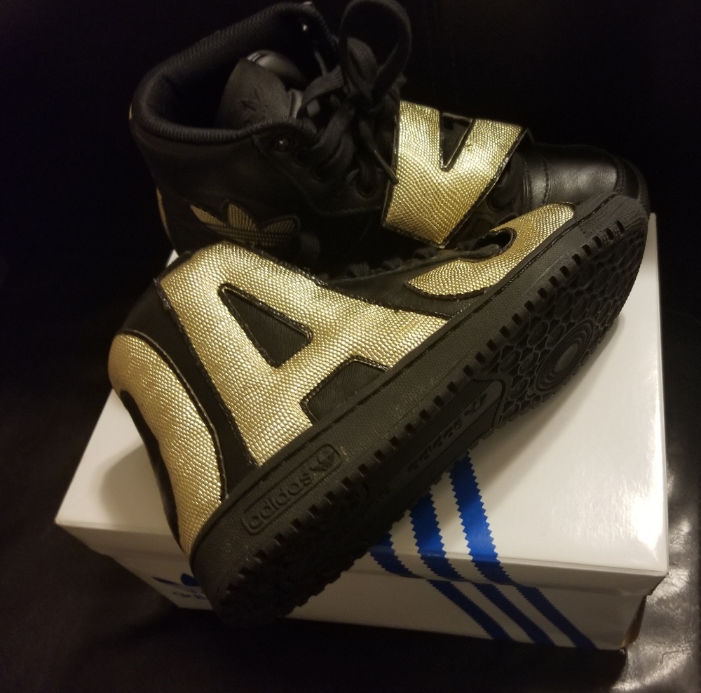 Adidas Jeremy Scott